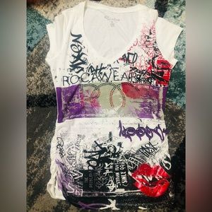 Women’s Rocawear shirt